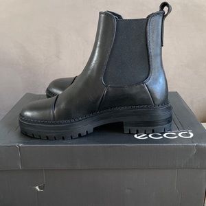 Ecco Chelsea Boots Size 36